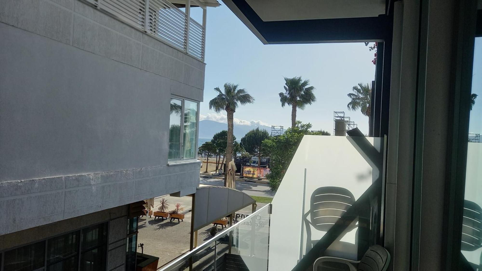 Hotel Aglon Vlore Bagian luar foto